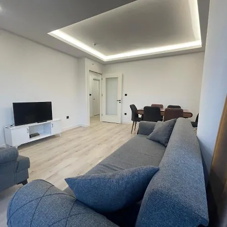 Spacious 3 Bedroom Apartment