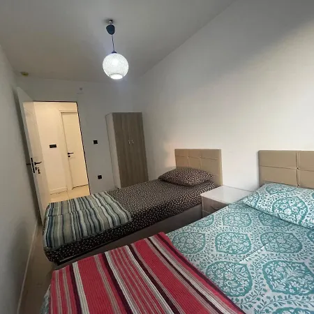 Spacious 3 Bedroom Apartment *